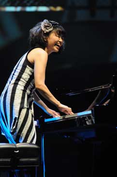 Hiromi Uehara photo by Hideo Nakajima