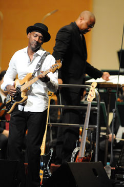Marcus Miller with NHK�����y�c photo by (c)�����p�Y�^(c)Hideo Nakajima�@(c)TOKYO JAZZ FESTIVAL 2010